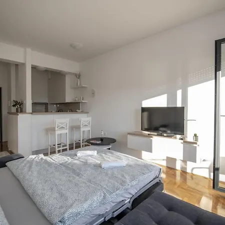 アパート Deretic