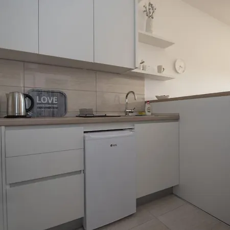 Deretic アパート